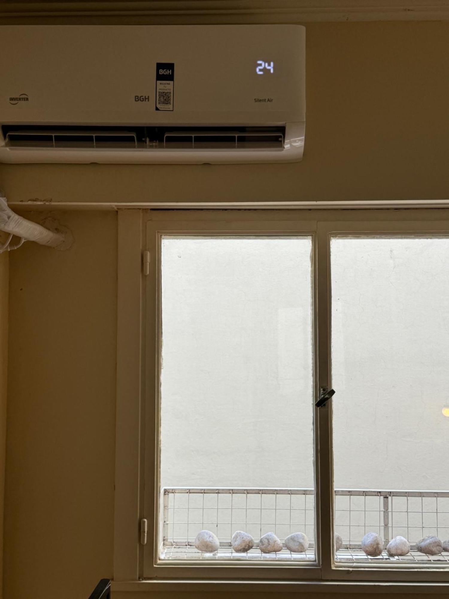Azcuenagahome Silencioso Y Luminoso Piso Alto De 45M2 , Con La Mejor Ubicacion, Nuestros Huespedes Nos Avalan Con Sus Comentarios, Bilingual Staff Буенос-Айрес Екстер'єр фото